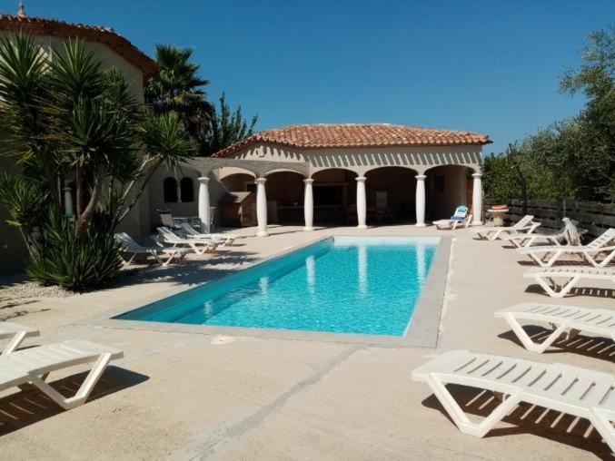Bienvenue A L Hacienda Villa Magalas Exterior foto